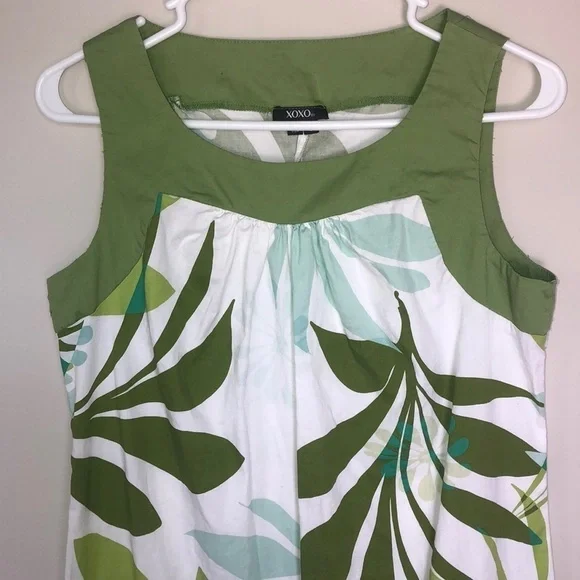 2/$15 XOXO - Green White Tropical Leaf Print Sleeveless Mini Dress Size 5 - Picture 3 of 5